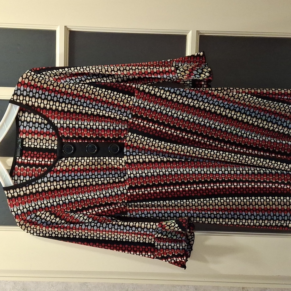 J.T.B. Women's Sz. S/M, Multicolor Tunic. Tags are missing. Like new condition.